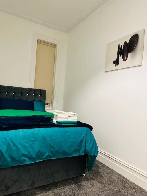 Bespoke 2 Bedroom Apt Derby City ภายนอก รูปภาพ
